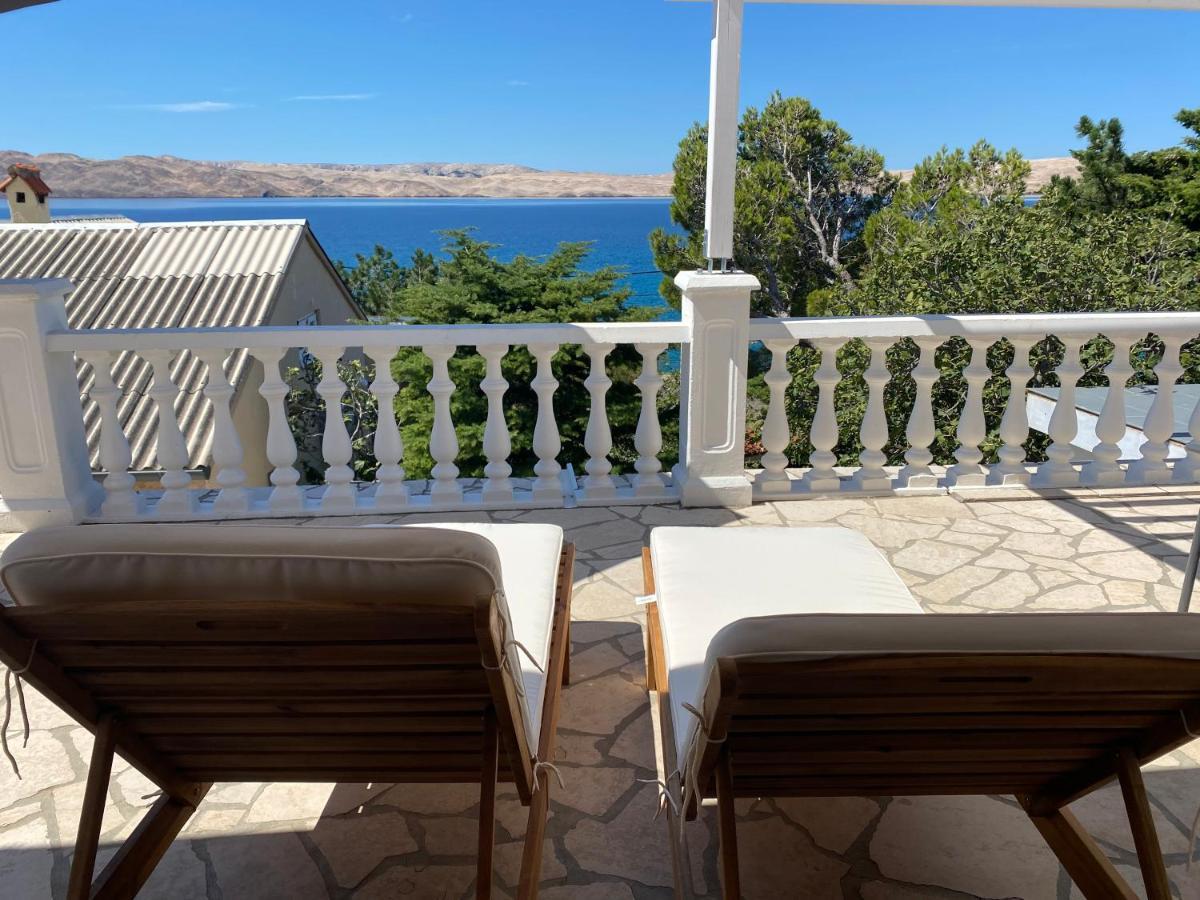 Apartment House Petra On The Beach-sea Cesarica