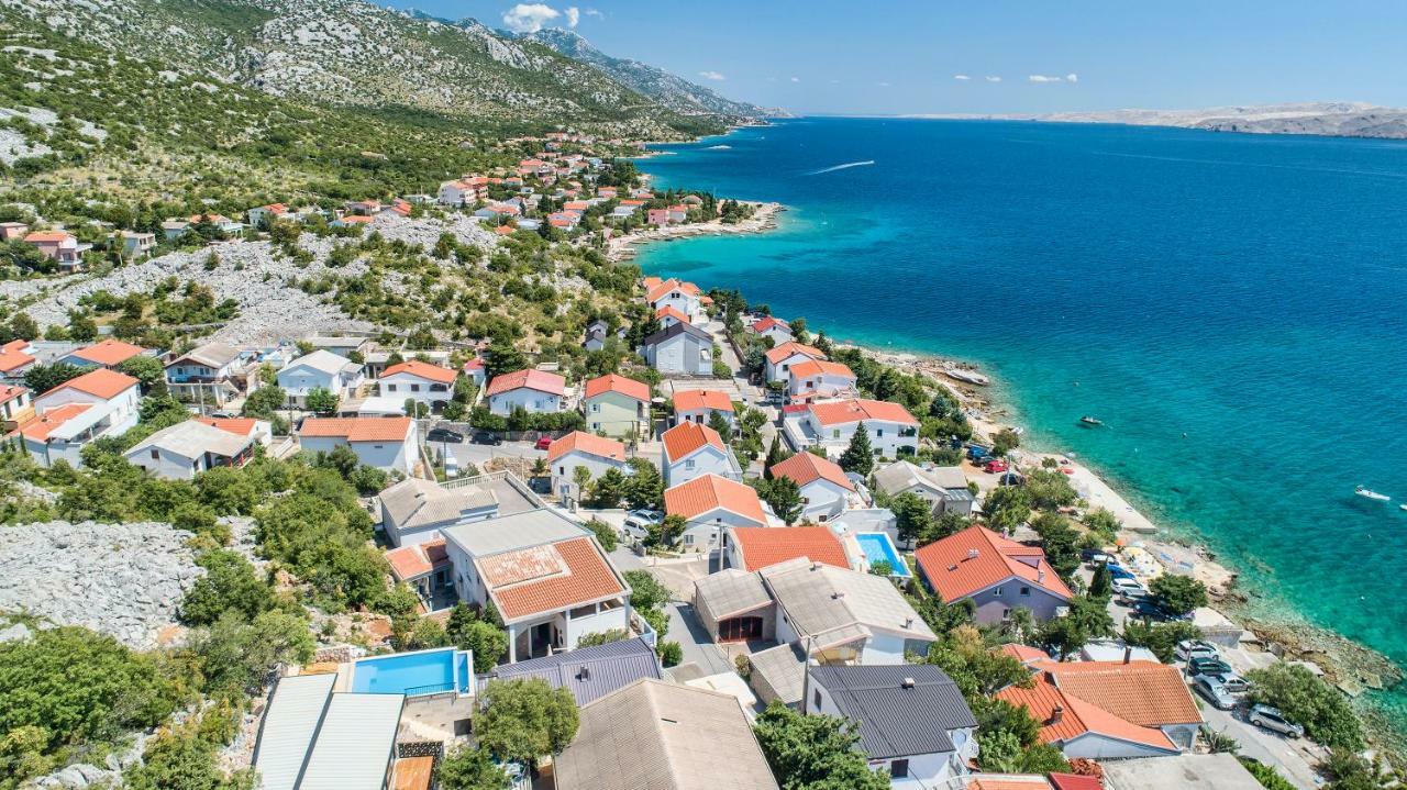 Apartment House Petra On The Beach-sea Cesarica